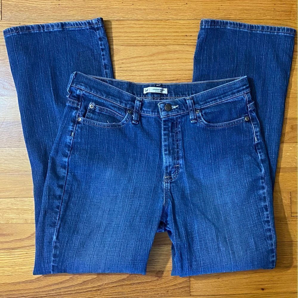 LEE womens jeans -label says “RELAXED BOOTCUT AT THE WAIST” sz 10 Short, EUC!